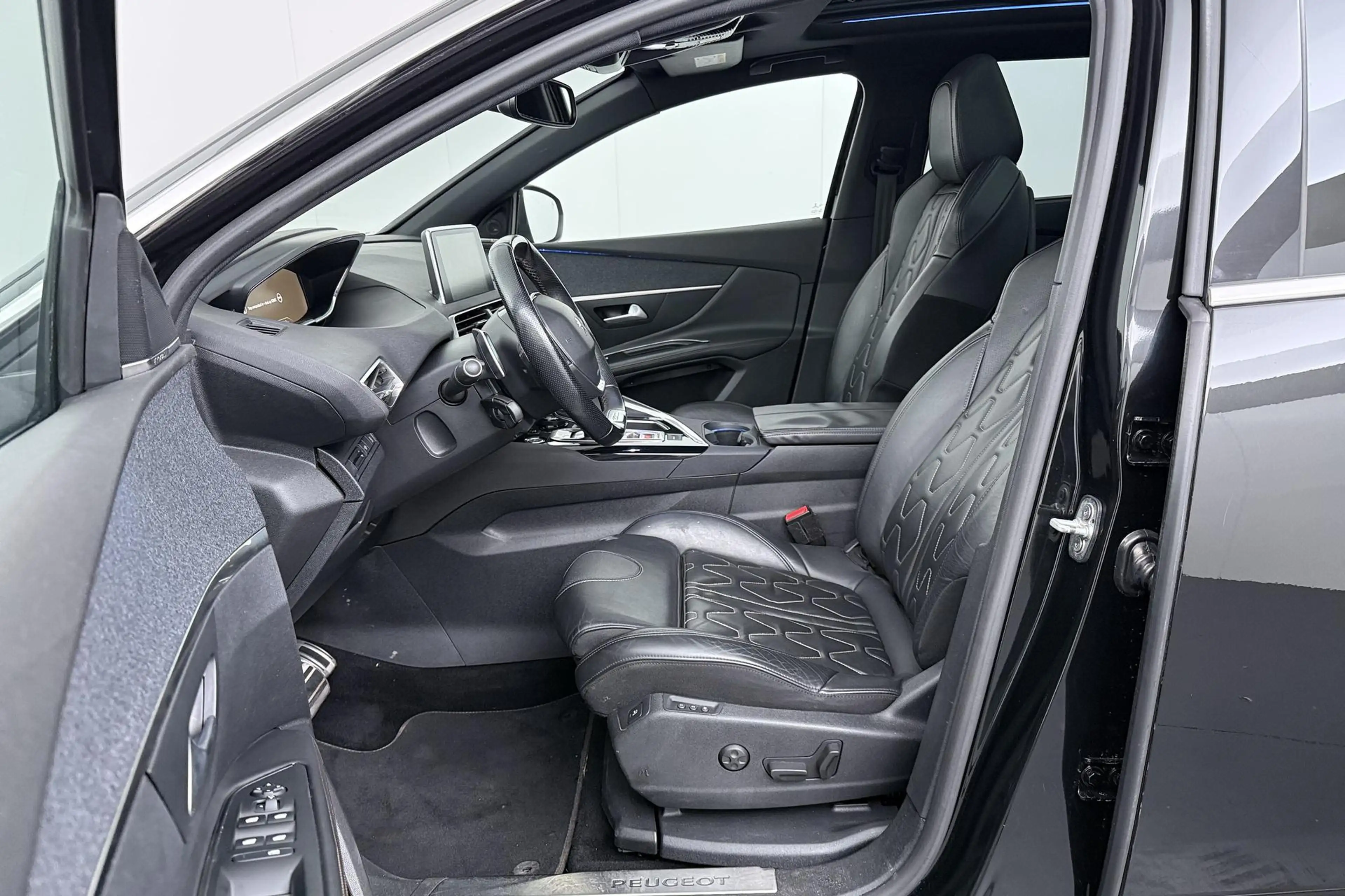 Peugeot 5008 1.6 165pk GT-Line | 7persoons | All season banden — photo 15