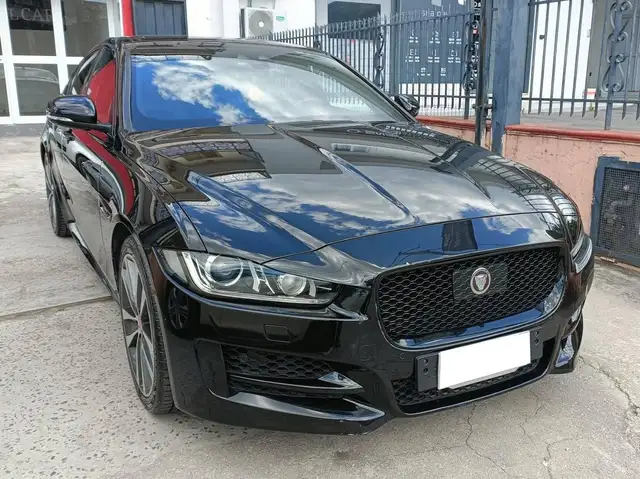 Jaguar XE XE 2.0d R-Sport 180cv auto