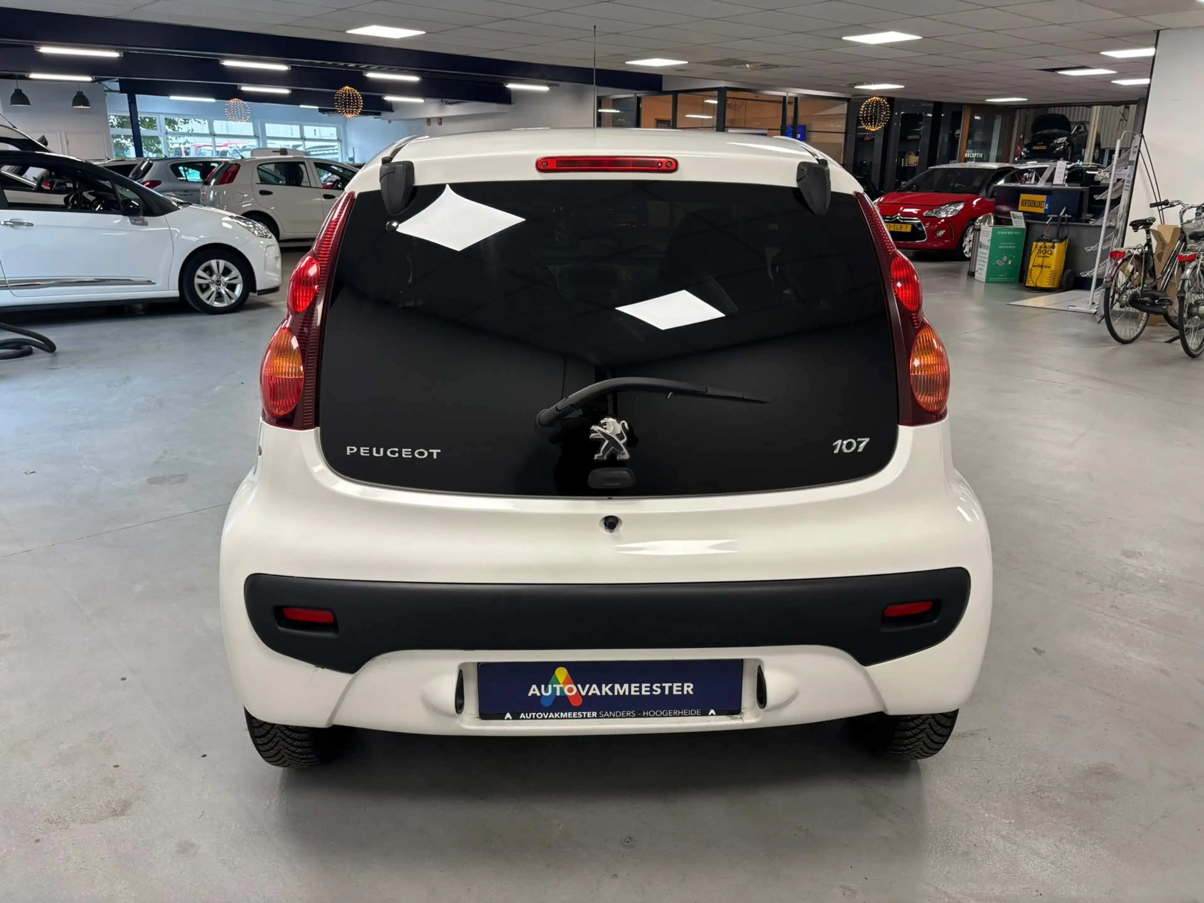Peugeot 107 1.0 Sportium — photo 5