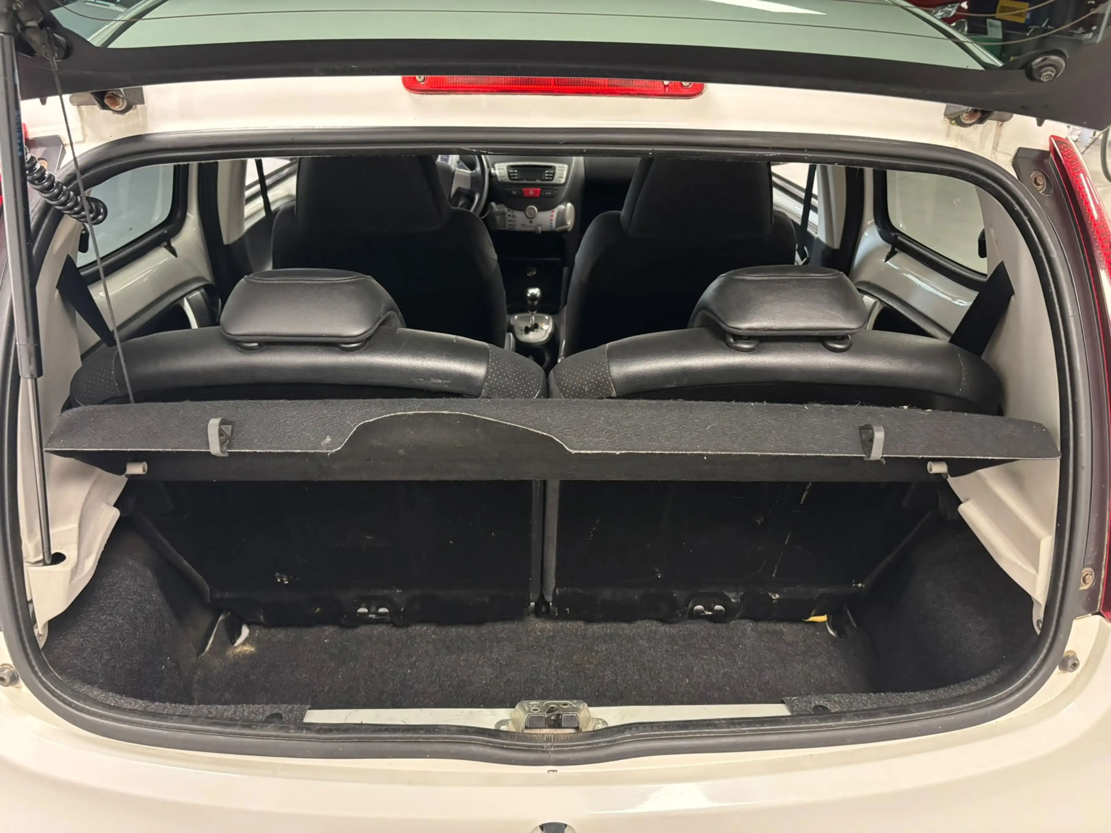 Peugeot 107 1.0 Sportium — photo 7