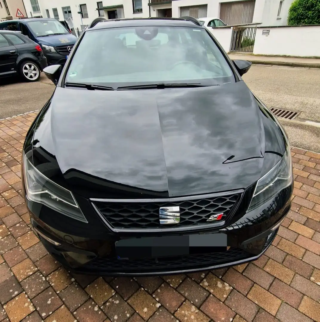 SEAT Leon Cupra 300 4Drive 2.0 TSI - Viele Extras! Schwarz - 2