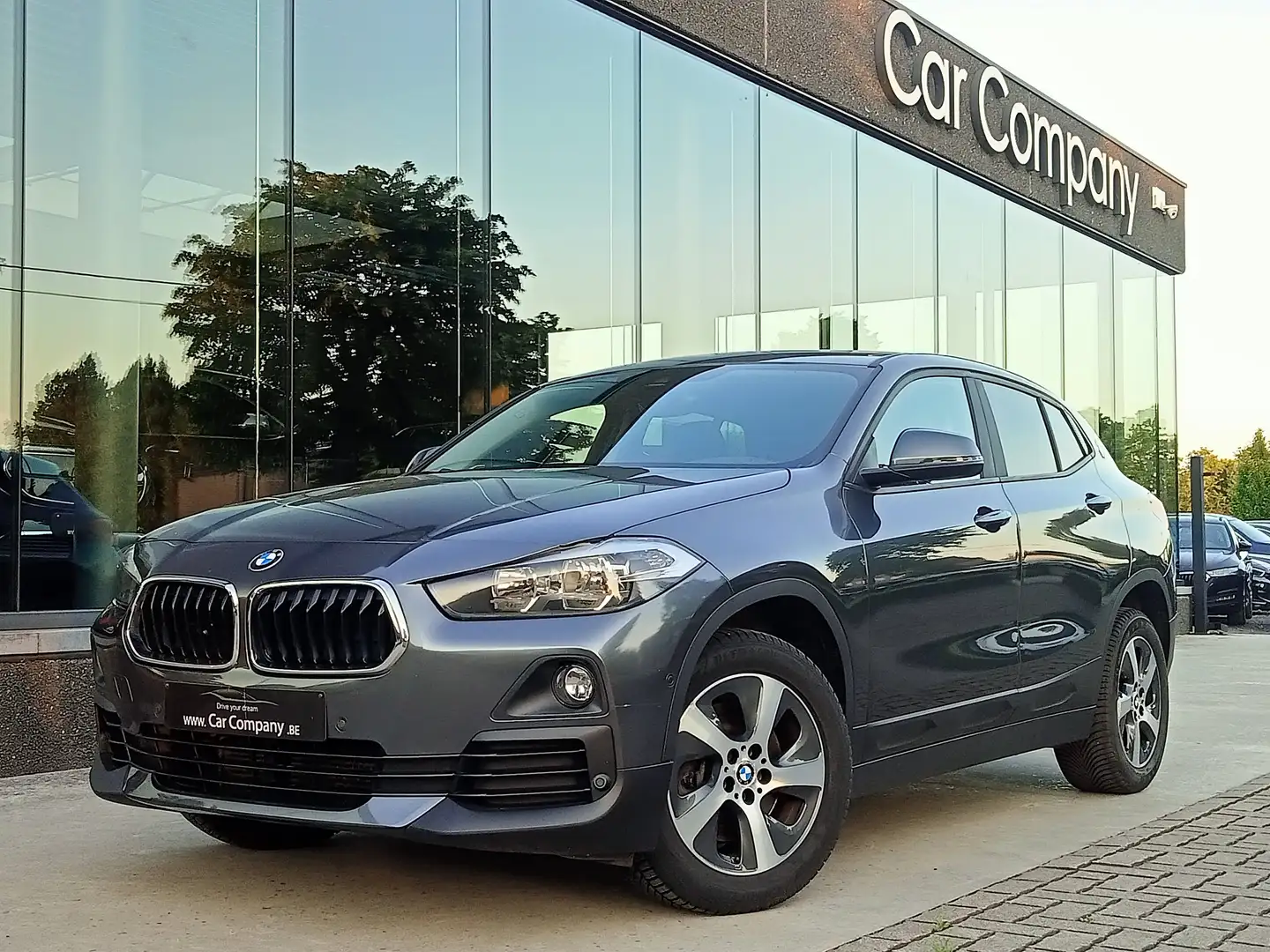 BMW X2 2.0 dA XDRIVE20*GPS*PANODAK*KEYLESS*MEMORY SEATS Grijs - 1