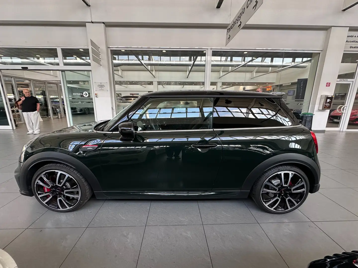 MINI John Cooper Works Mini 3p 2.0 JCW auto Zelená - 1