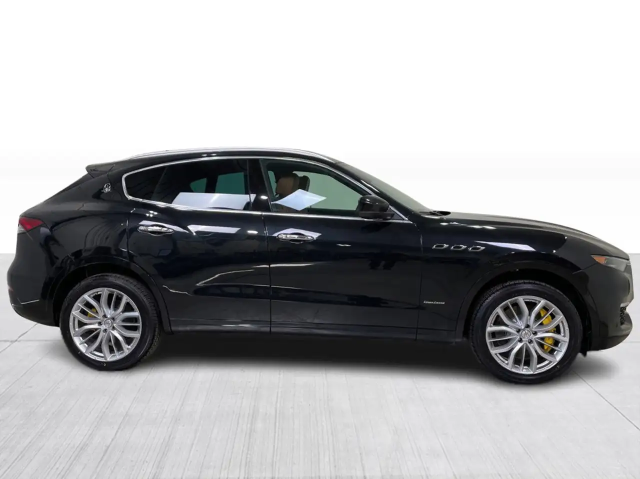 Maserati Levante снимка Maserati Levante