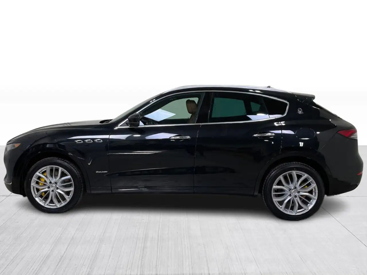 Maserati Levante снимка Maserati Levante
