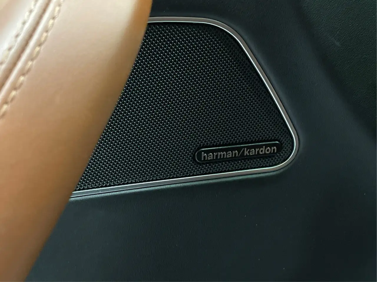 Maserati Levante снимка Maserati Levante