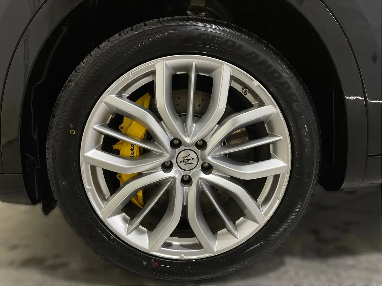Maserati Levante снимка Maserati Levante