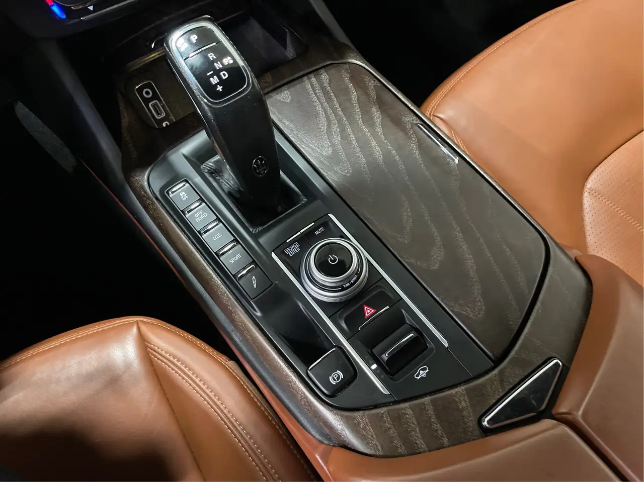 Maserati Levante снимка Maserati Levante
