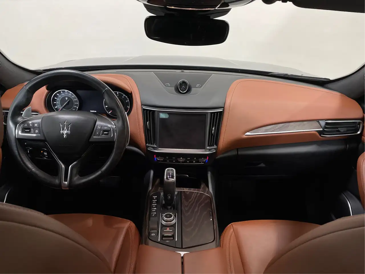 Maserati Levante снимка Maserati Levante