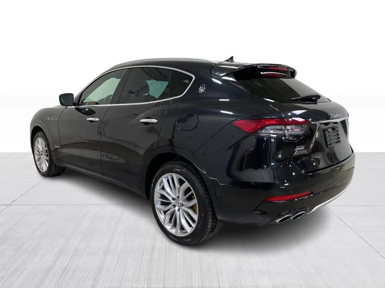 Maserati Levante снимка Maserati Levante