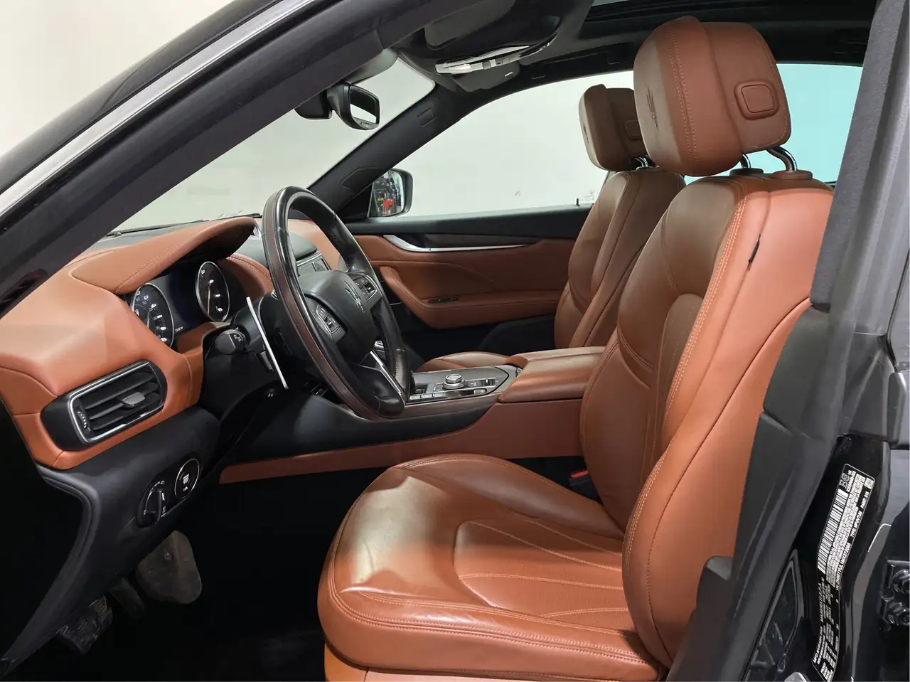 Maserati Levante снимка Maserati Levante