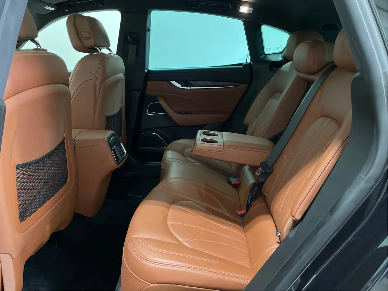 Maserati Levante снимка Maserati Levante