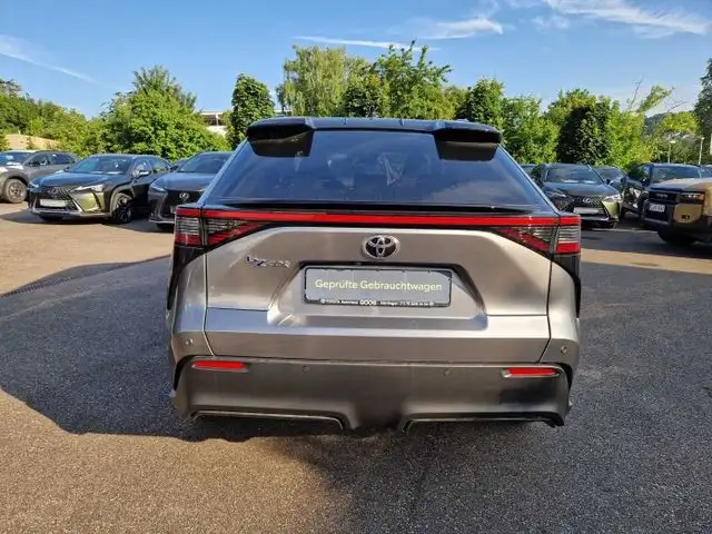 Toyota BZ4X view 7