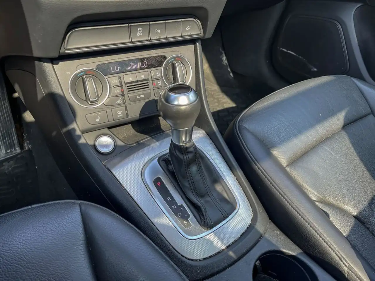 Audi Q3 photo Audi Q3