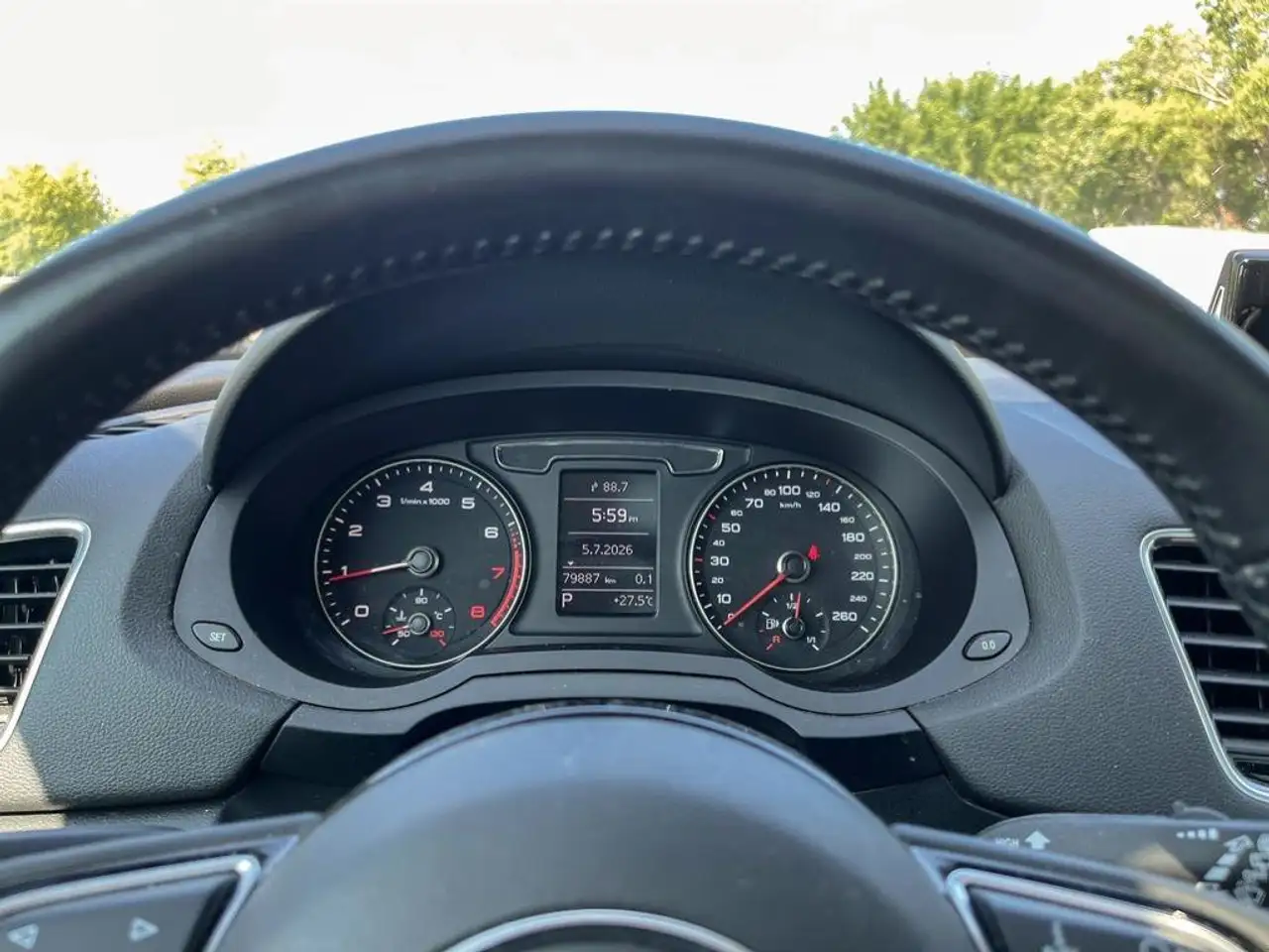 Audi Q3 photo Audi Q3