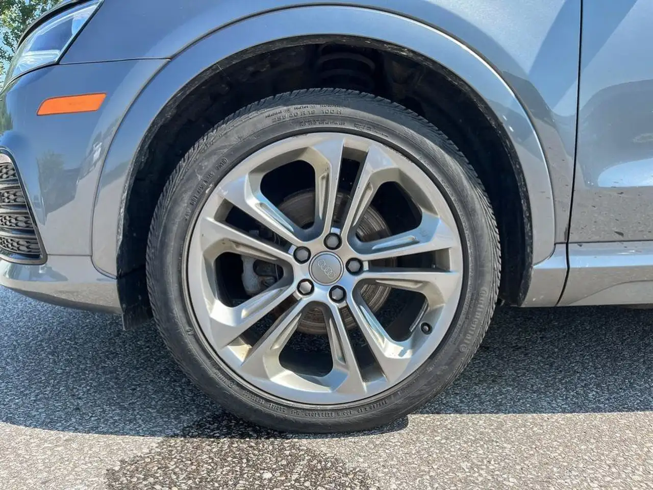 Audi Q3 photo Audi Q3