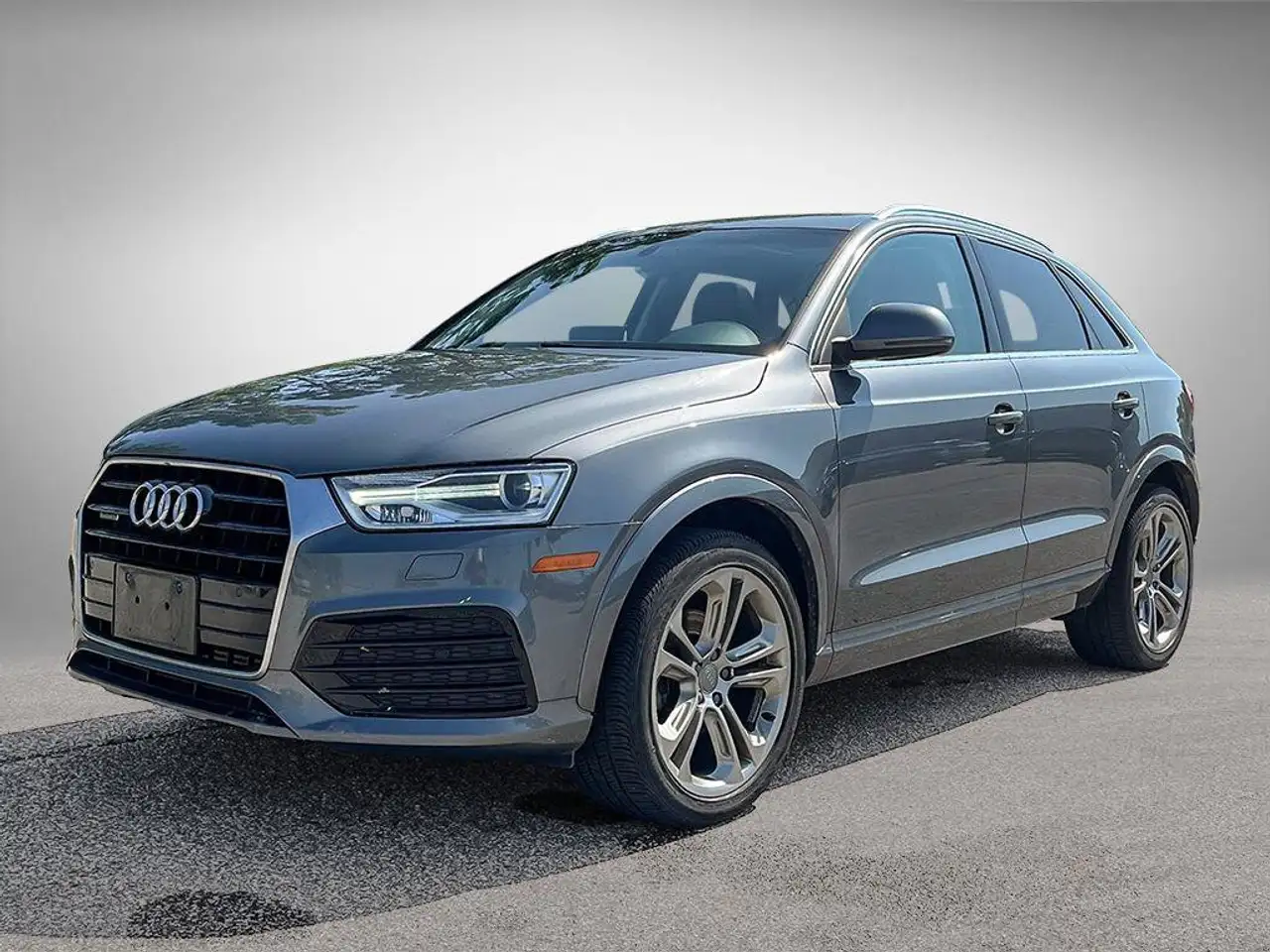 Audi Q3 photo Audi Q3