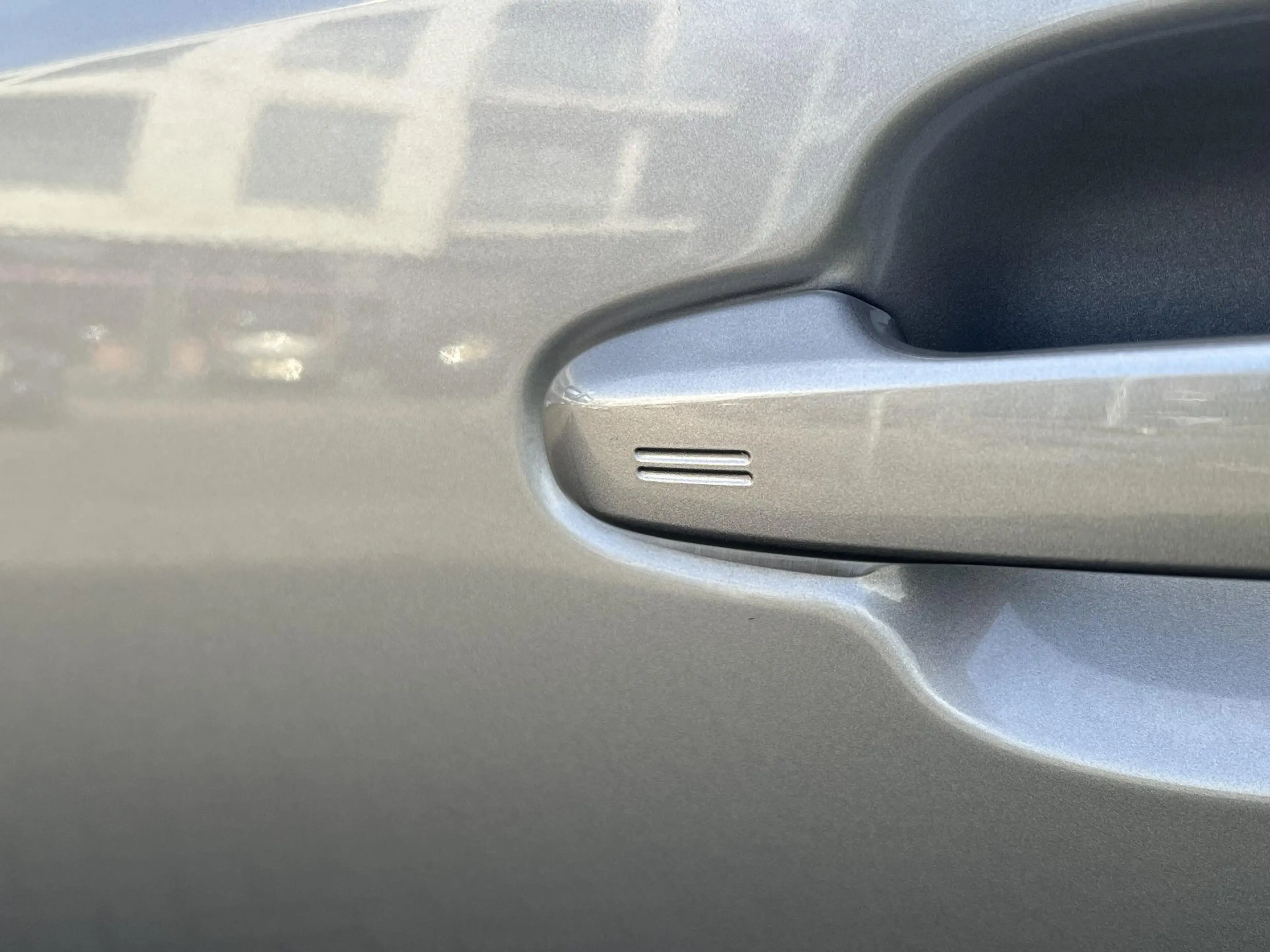 Toyota C-HR 1.8 Hybrid Dynamic — photo 3