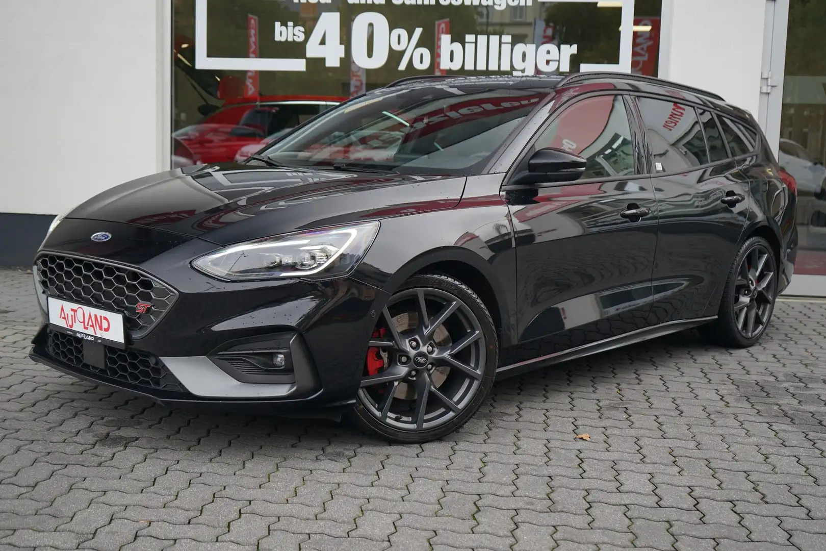 Ford Focus Turnier 2.3 EcoBoost ST LED Navi Totwinkel Nero - 2