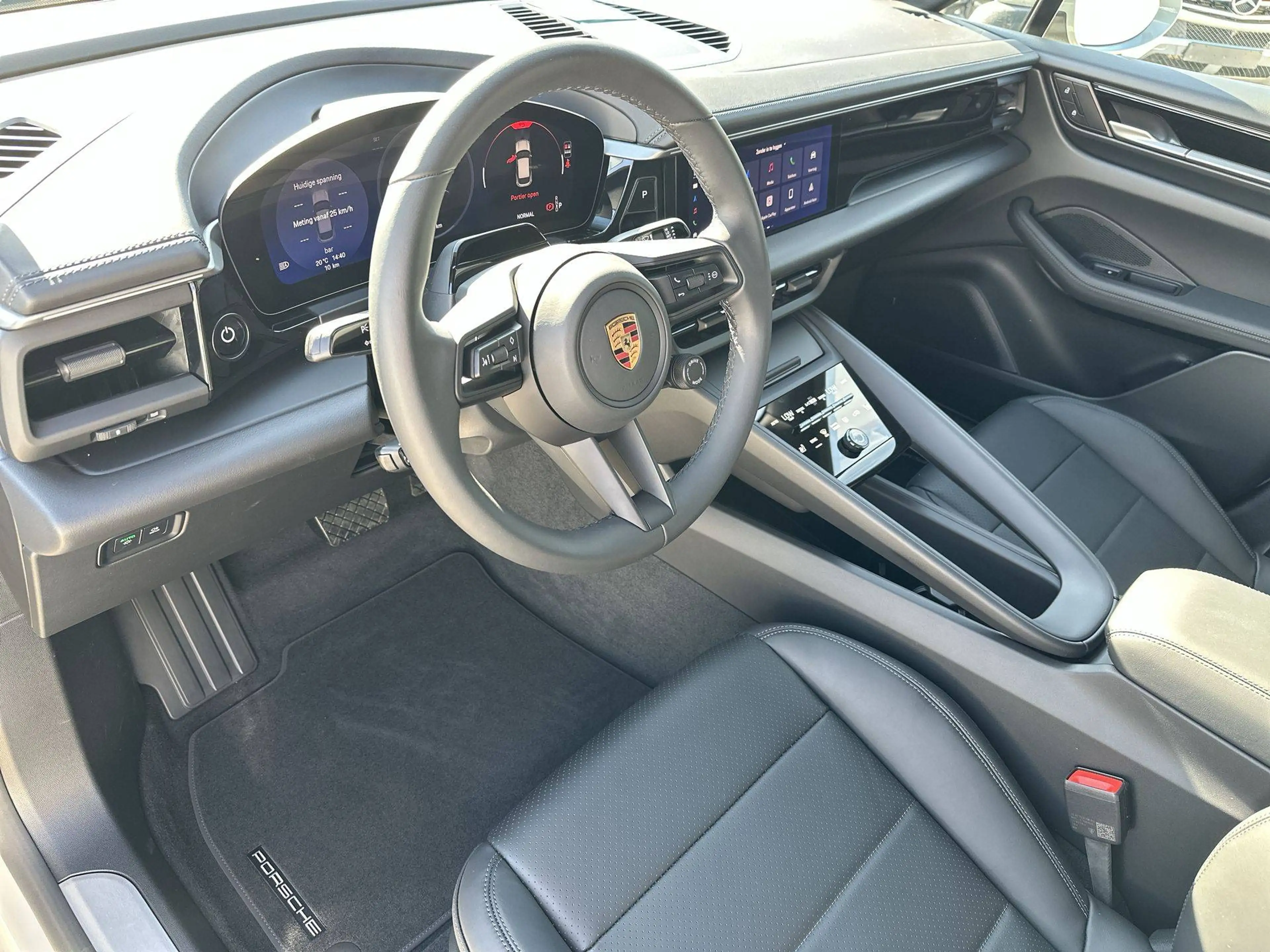 Porsche Macan ELECTRIC Trekhaak Pano Dak 22" RS Spyder  Bose Sportdesignpakket — photo 10