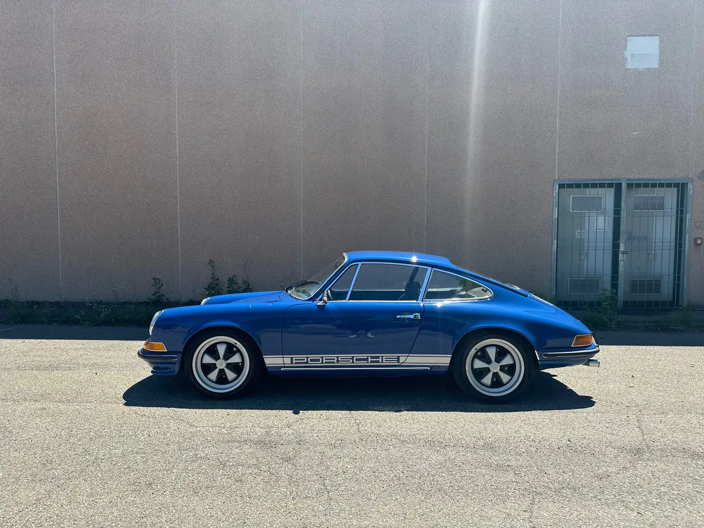 Porsche 911 911 T 2.0 Karmann Coupè - Blu Ossi Blue - 1