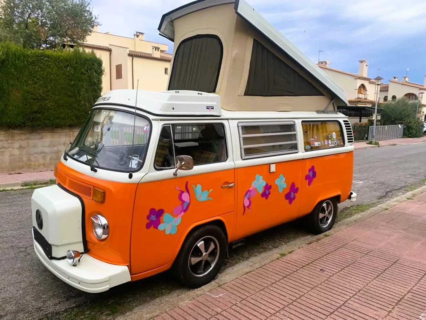 Volkswagen T2 Camper Naranja - 1