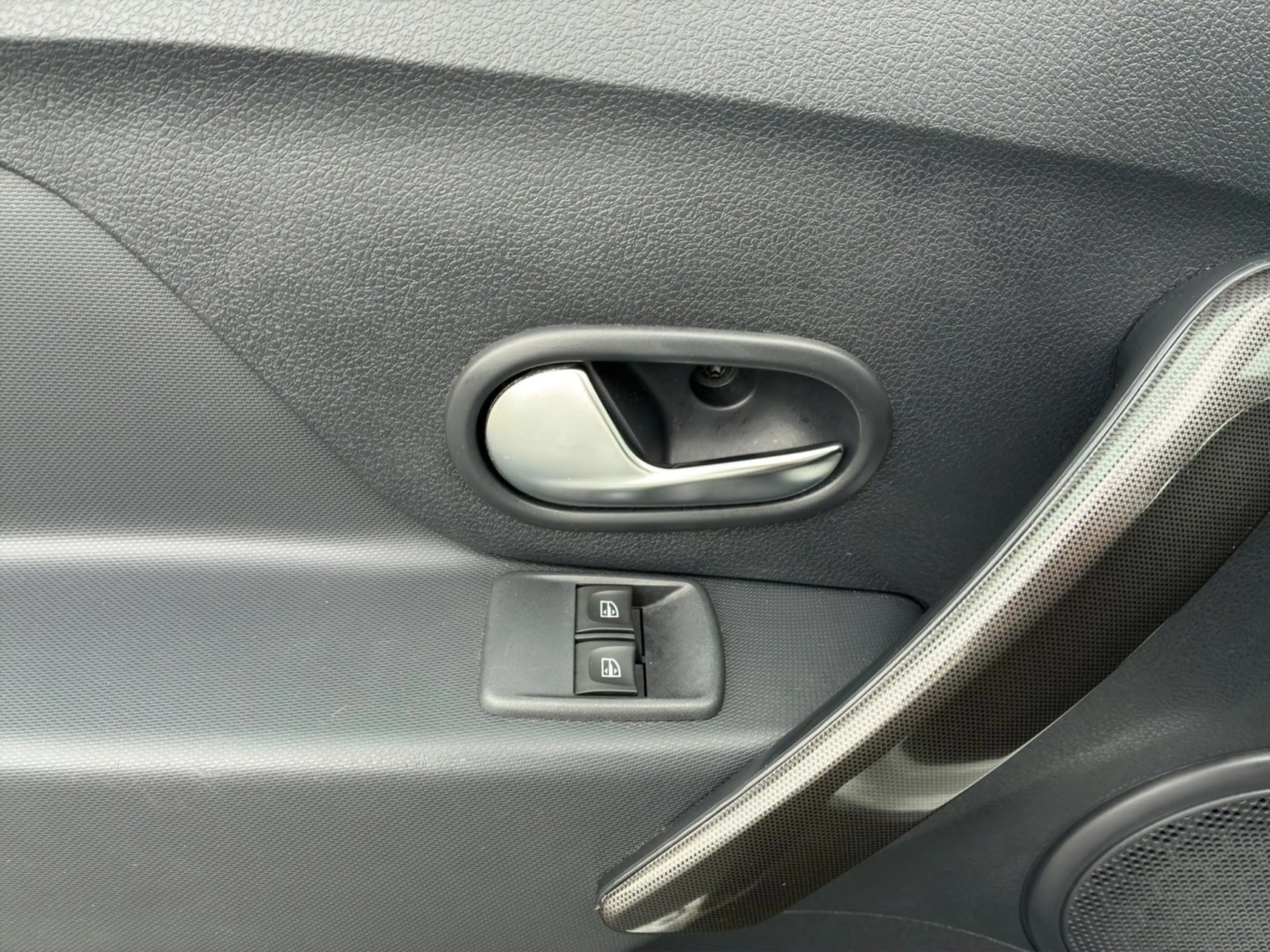 Dacia Sandero II 0.9 TCe 90 eco² Stepway Prestige — photo 12