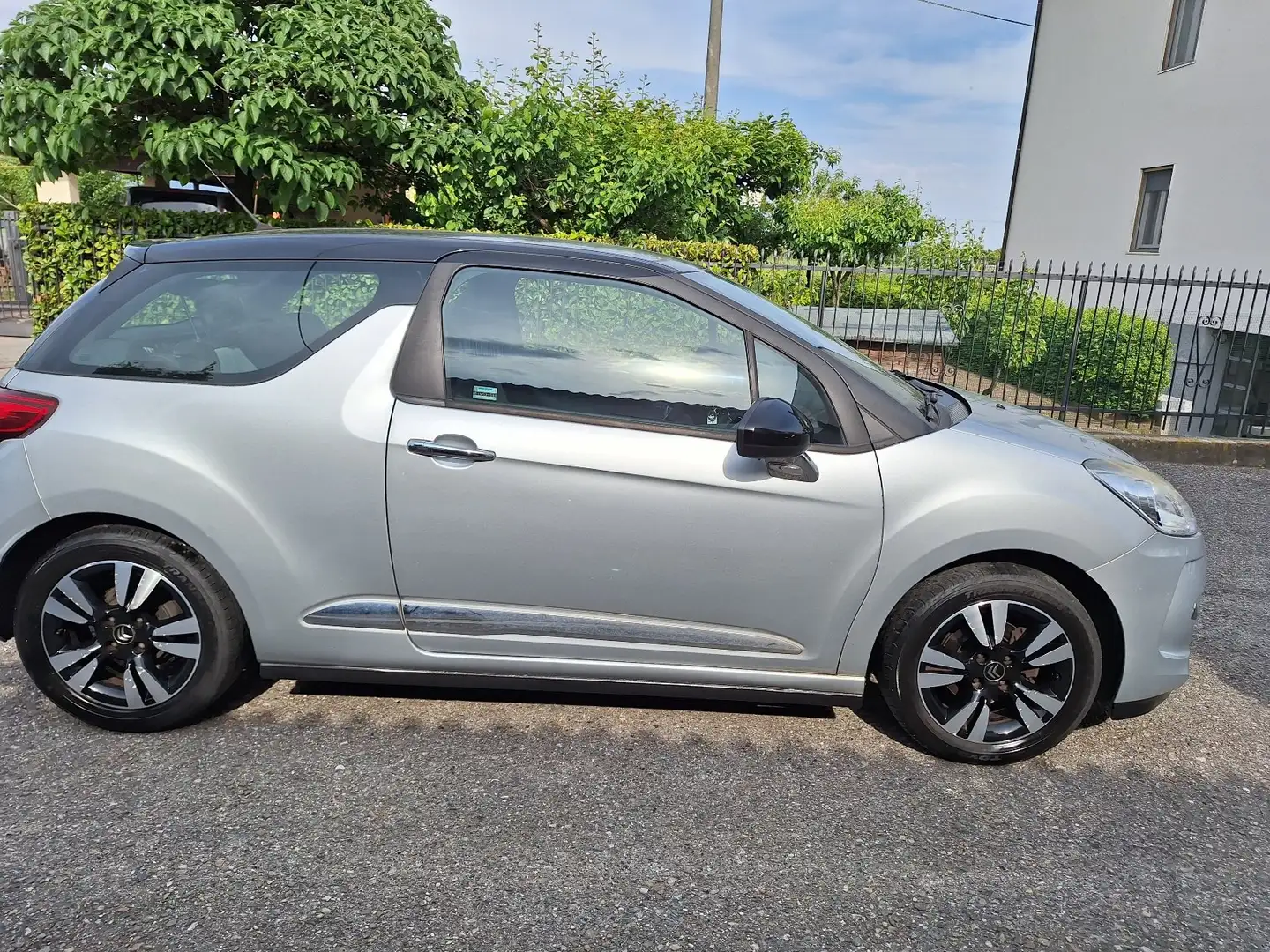 Citroen DS3 1.4  vti Chic 95 cv Nero - 1
