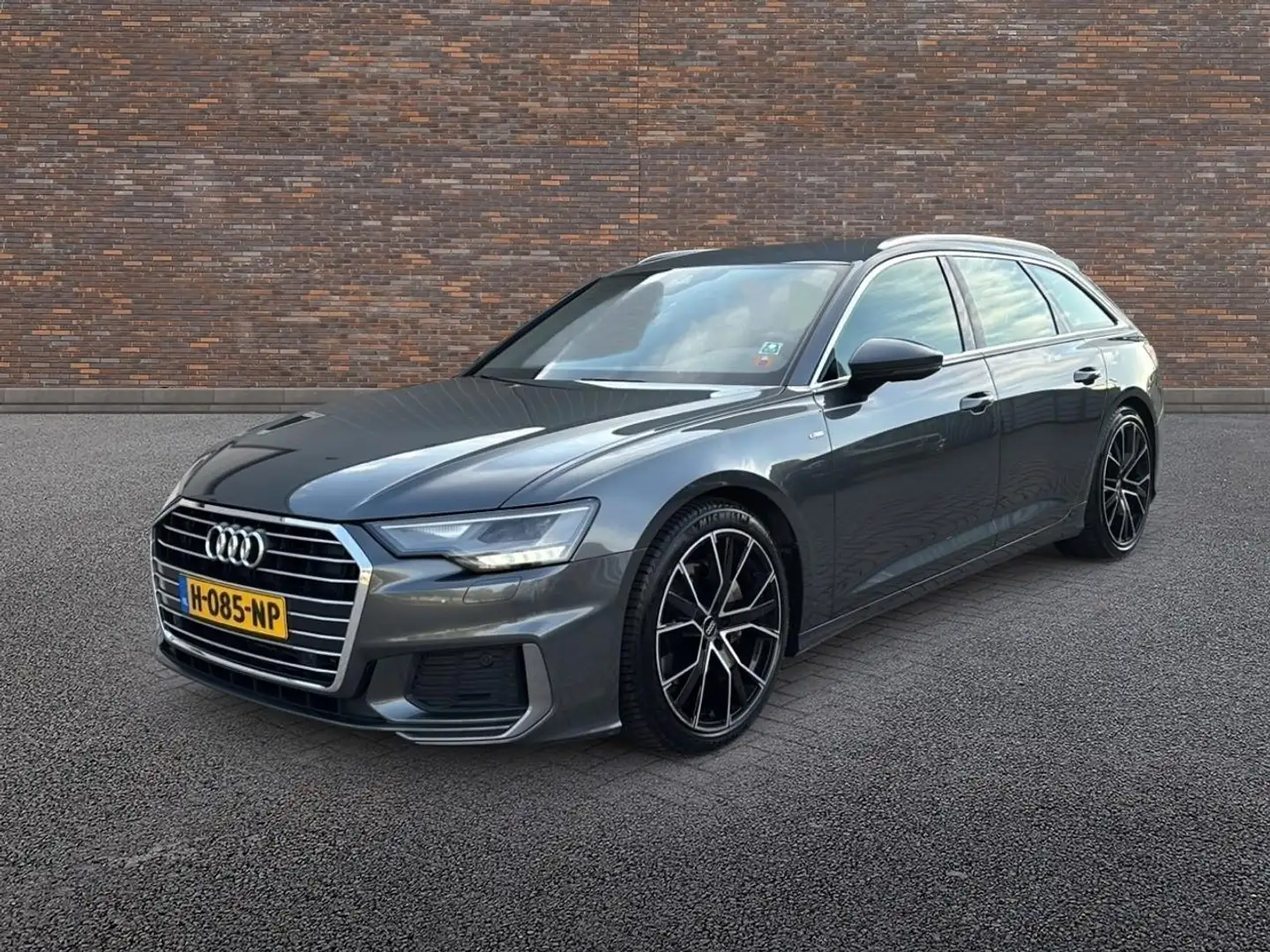 Audi A6 Avant 45 TFSI 245PK S-LINE ECC LED NAVI 19"LMV Grijs - 2