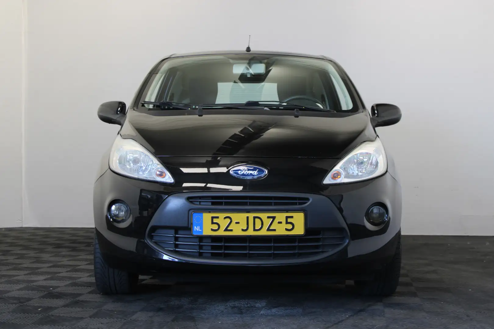 Ford Ka/Ka+ 1.2 Titanium Zwart - 2