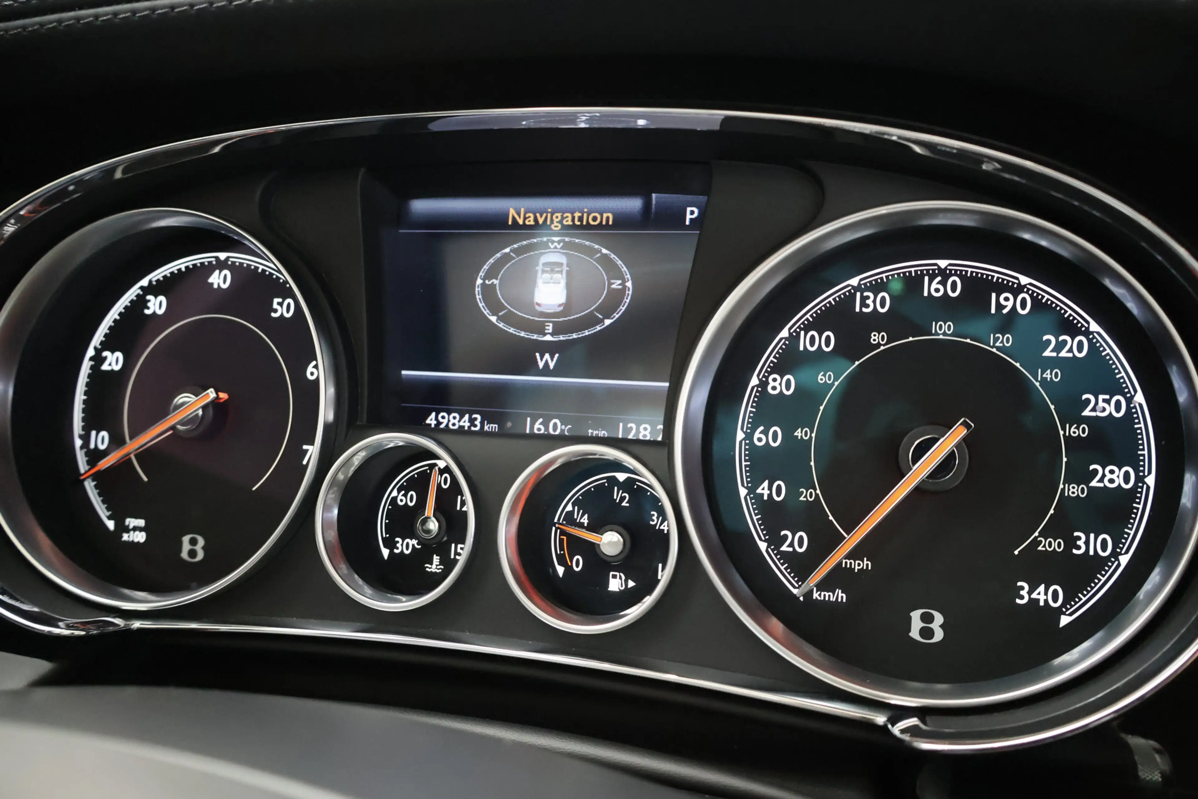 Bentley Continental GTC 4.0 V8 | FACELIFT MODEL | MASSAGE | APPLE CARPLAY — photo 40