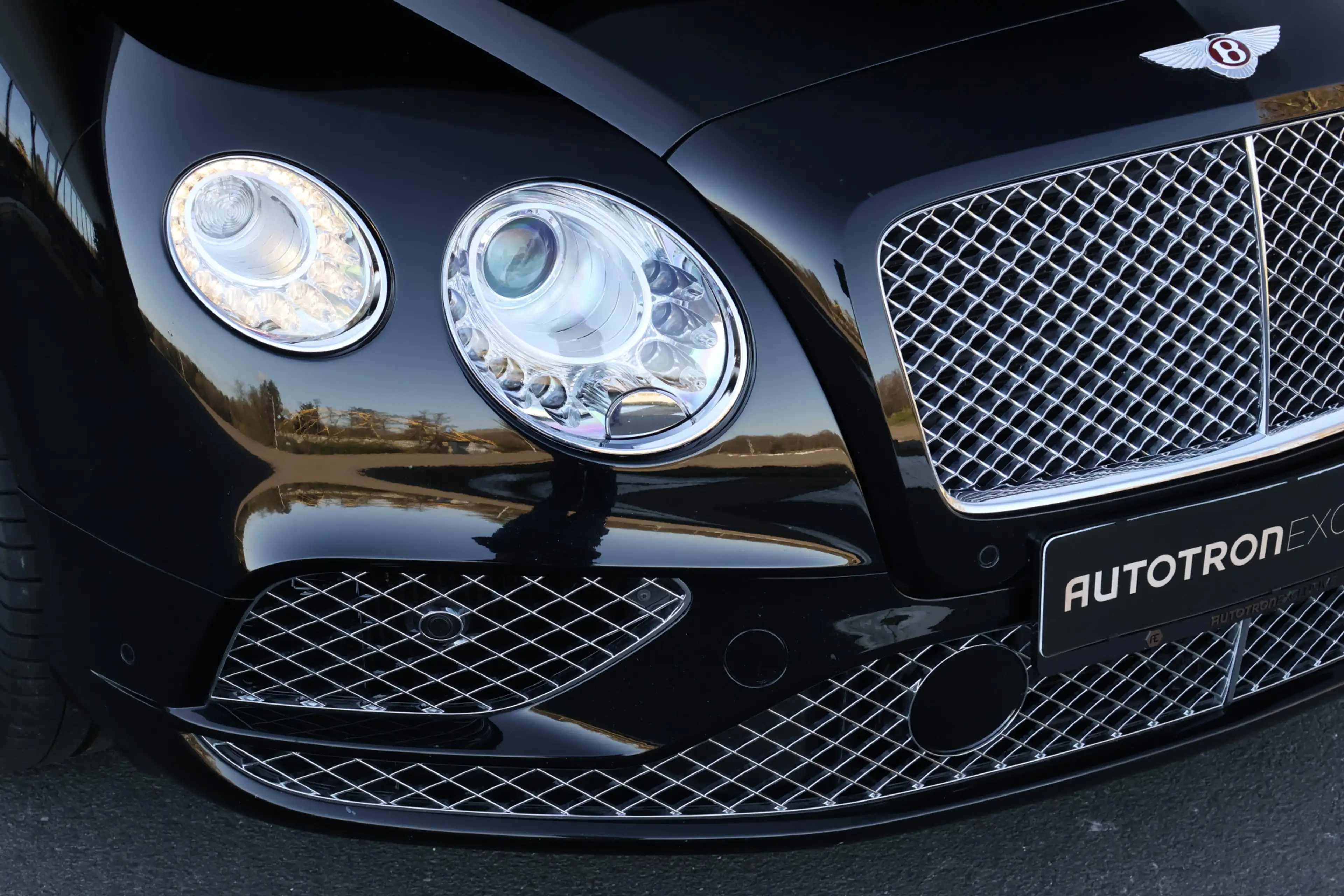 Bentley Continental GTC 4.0 V8 | FACELIFT MODEL | MASSAGE | APPLE CARPLAY — photo 11