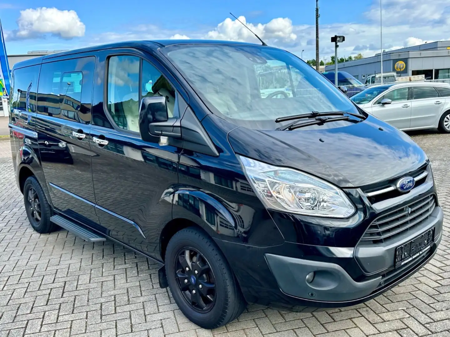 Ford Tourneo Custom Transit/Tourneo Custom Kombi 300 L1 Tourneo Tita Noir - 2