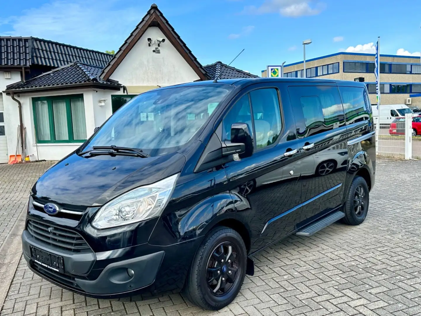 Ford Tourneo Custom Transit/Tourneo Custom Kombi 300 L1 Tourneo Tita Noir - 1