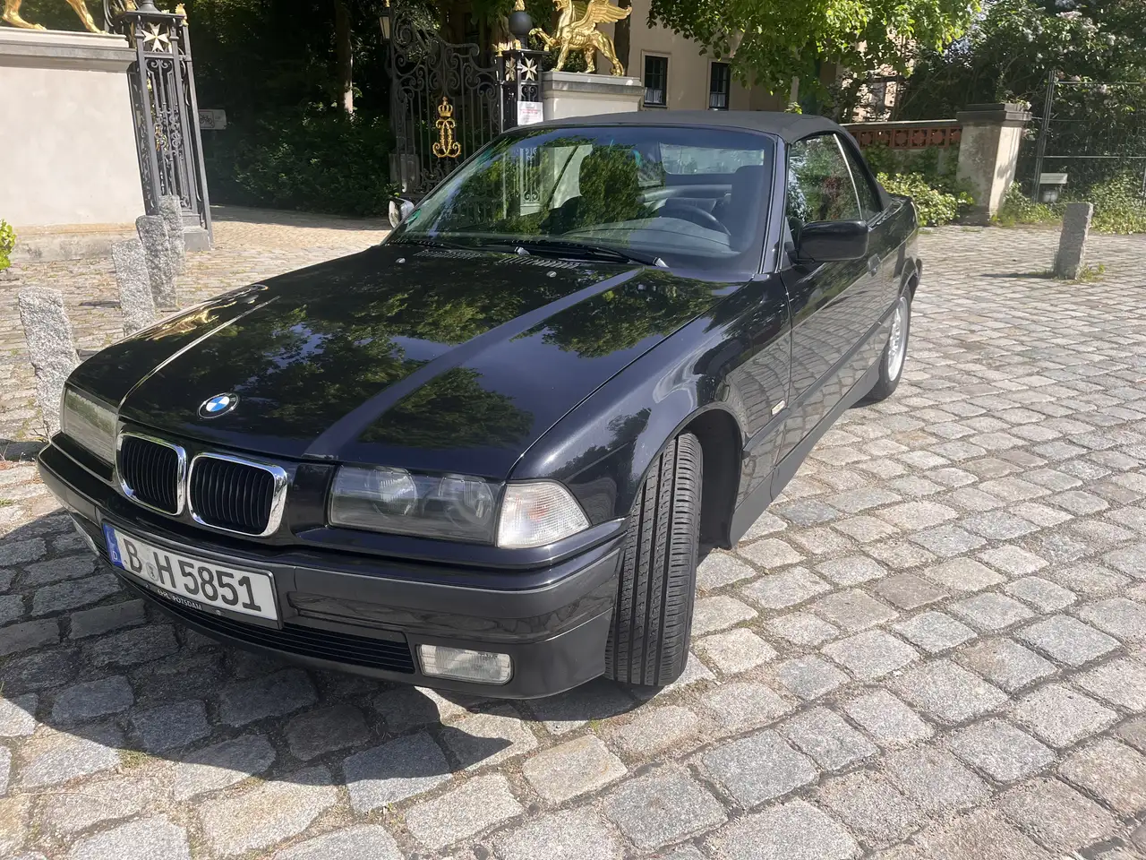 BMW 318i Exclusiv Edition, foto 1