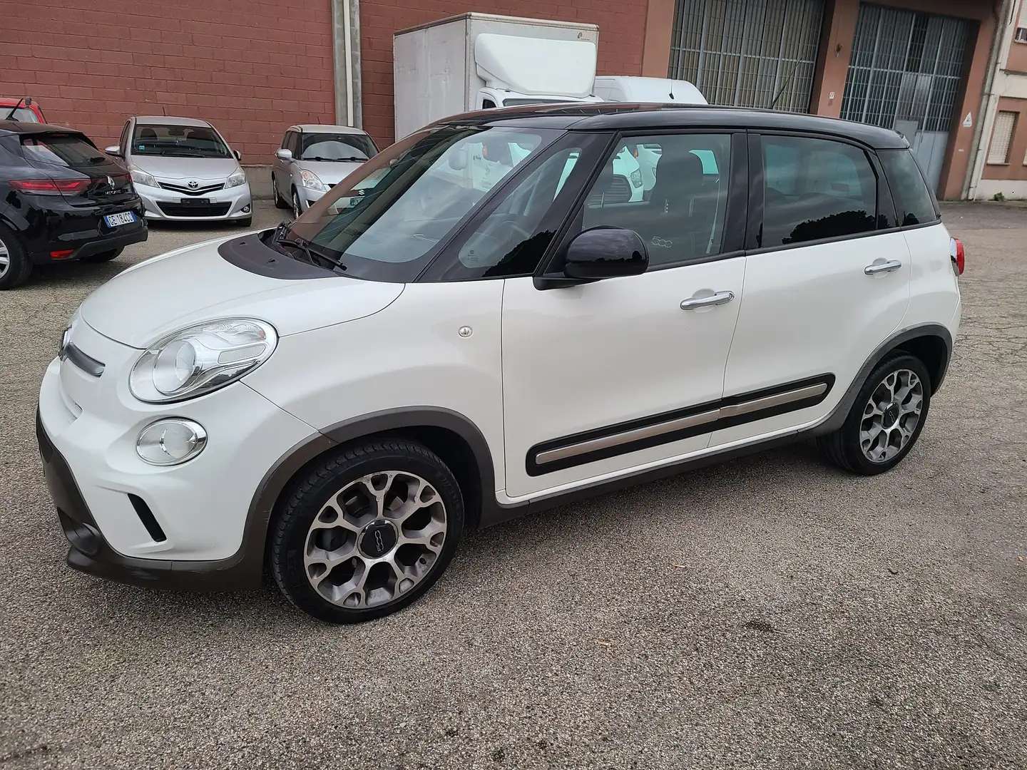 Fiat 500L Fiat 500l diesel 1.6 cilindrata anno 2014 Bianco - 1