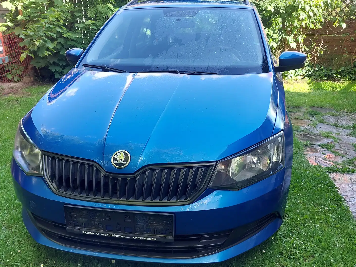 Skoda Fabia Combi 25 1,0 Blau - 1