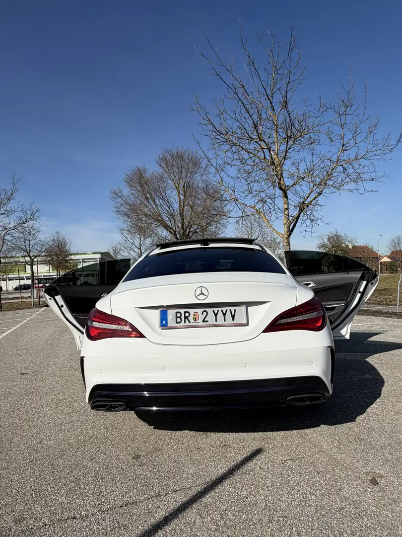 Mercedes-Benz CLA 200 AMG-Line - 2