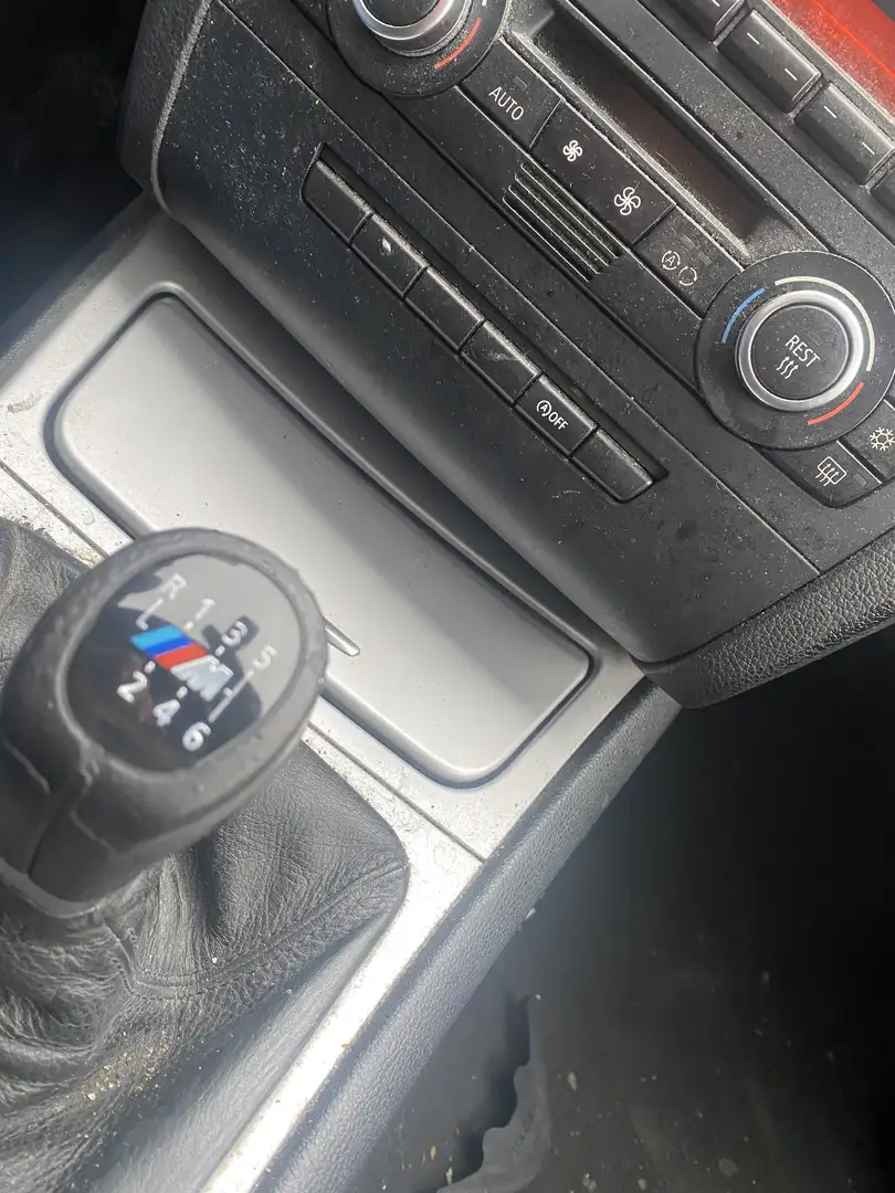 BMW 120 120d 177 ch Confort - 2