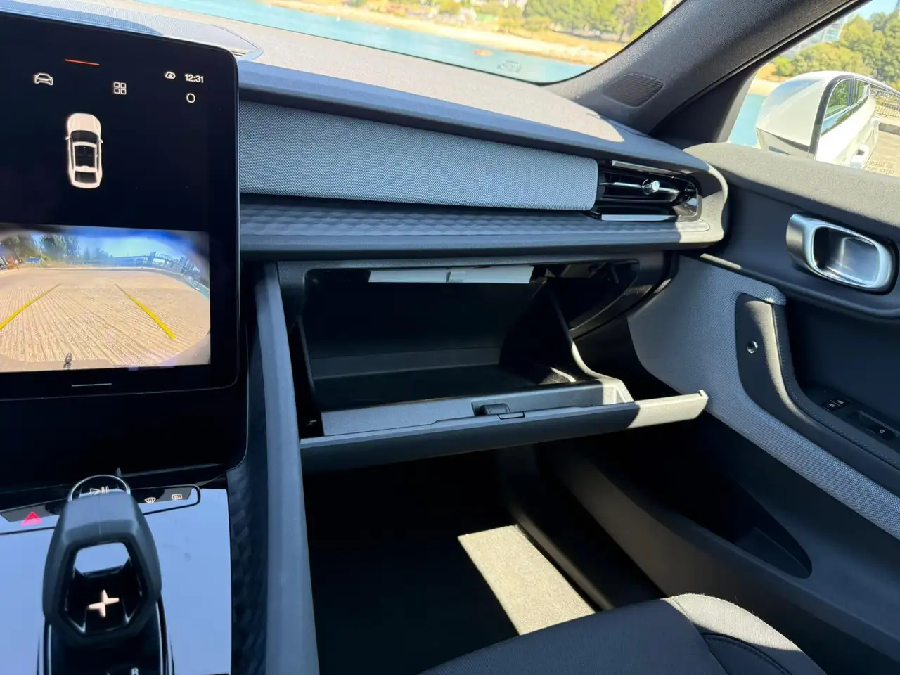 Polestar 2 снимка Polestar 2