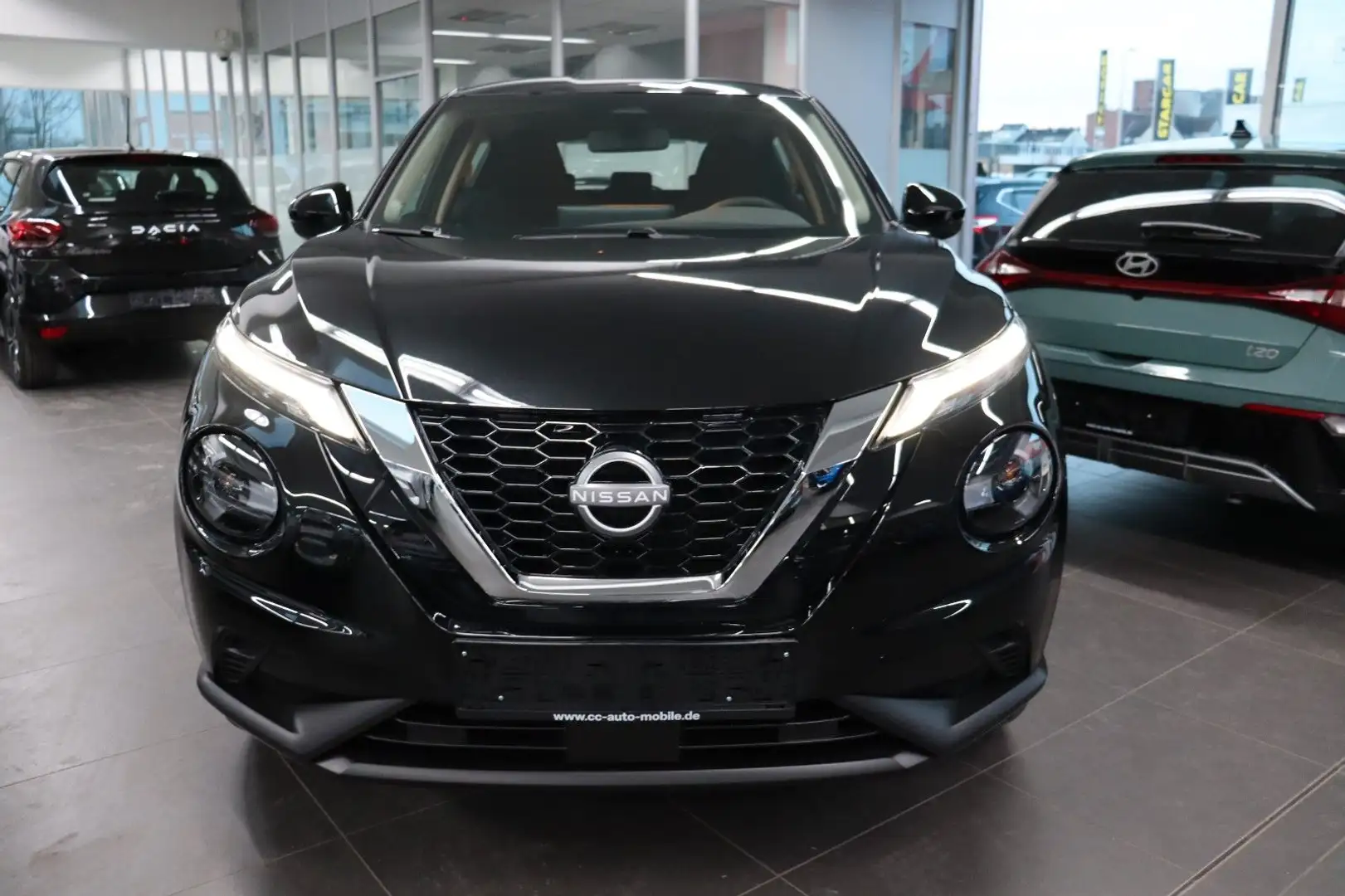 Nissan Juke 1.0 AT MJ2025 Acenta Carpl LED Klimaaut SHZ Black - 2
