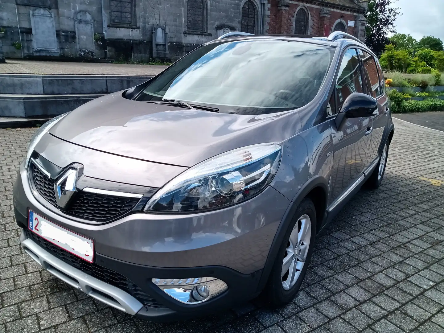 Renault Scenic Scénic XMOD 1.6 dCi Energy Dynamique Grijs - 1