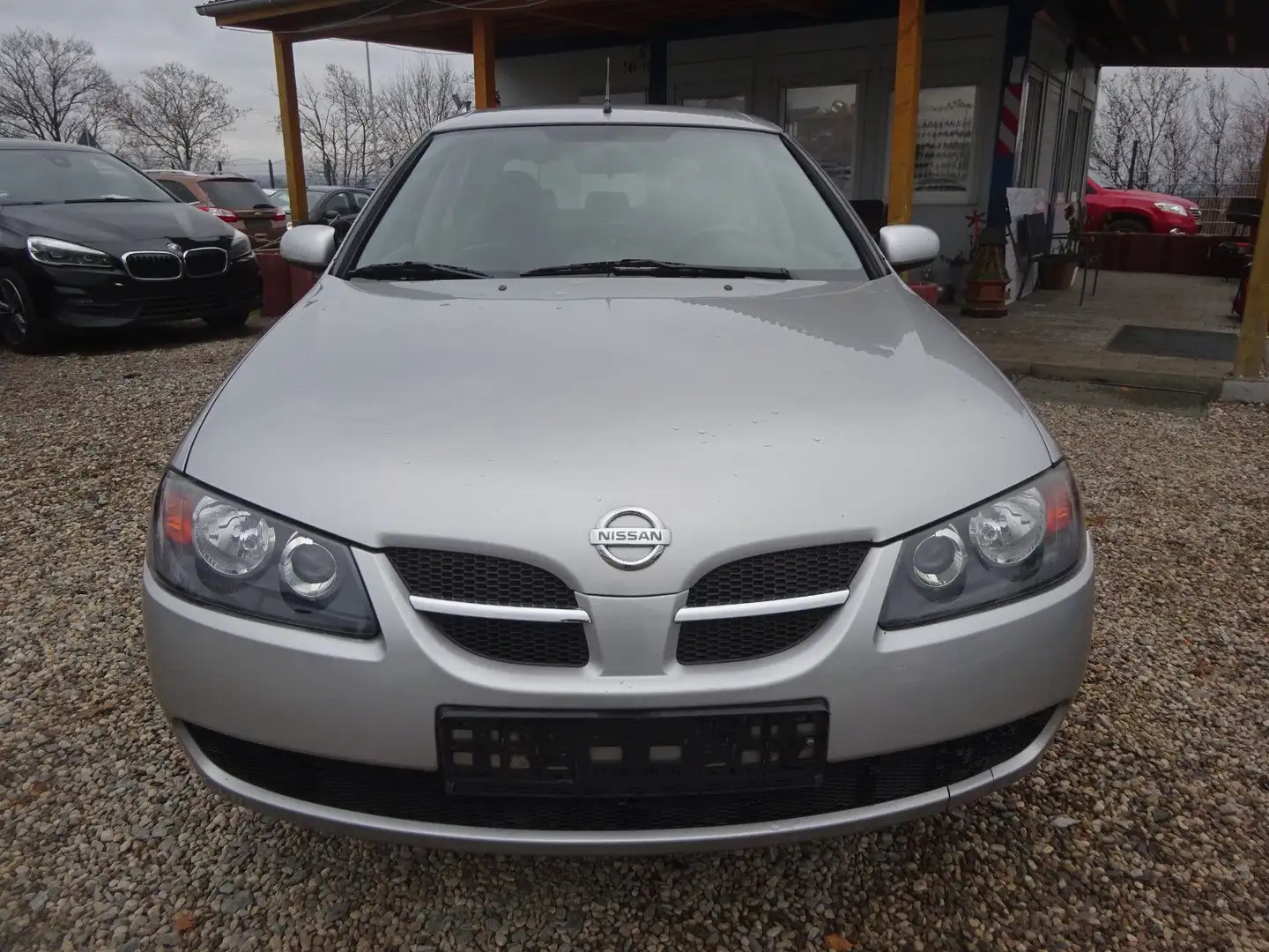 Nissan Almera 1.5 acenta Grau - 2