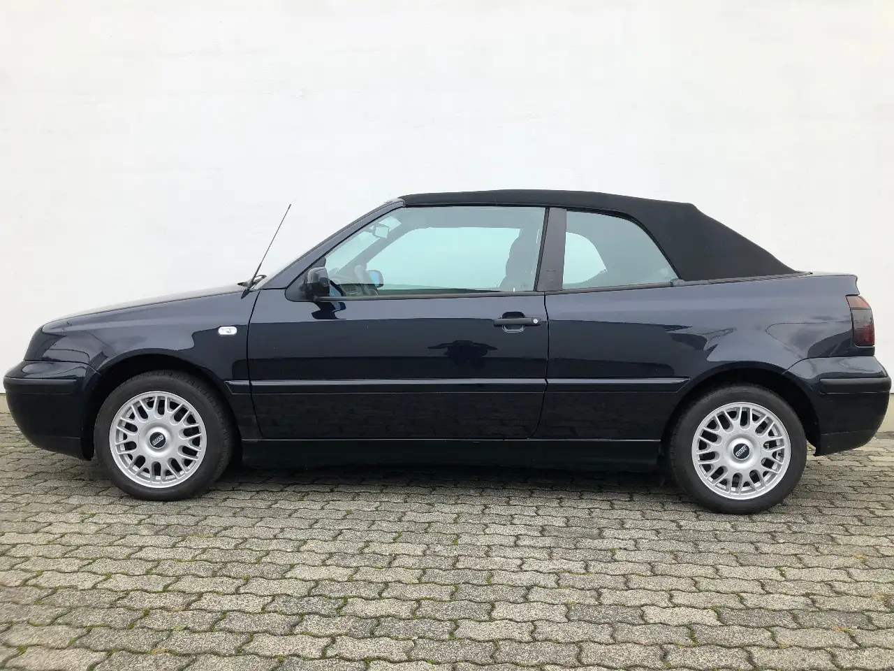 Volkswagen Golf Cabriolet Cabrio 1.8 Classicline Radio CD+USB/LM/TÜV NEU, foto 4
