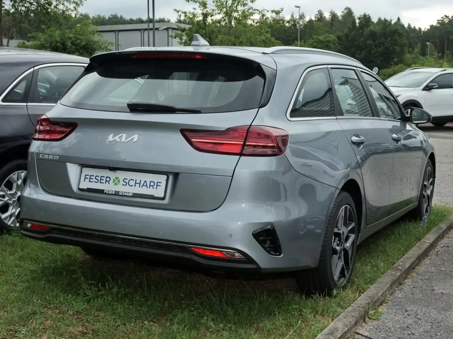 Kia Ceed SW / cee'd SW Ceed Sportswagon 1.5T 48V DCT ULTIMATE STYLE JBL Silber - 2
