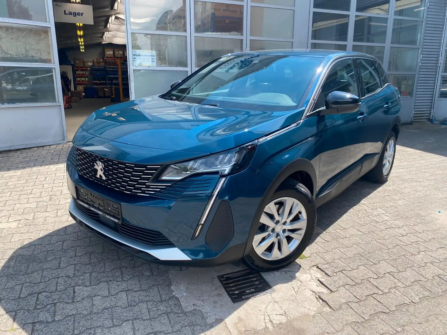 Peugeot 3008 Active Pack/Rückfahrkamera/Navi/PDC/1.2 Blu/Azzurro - 1