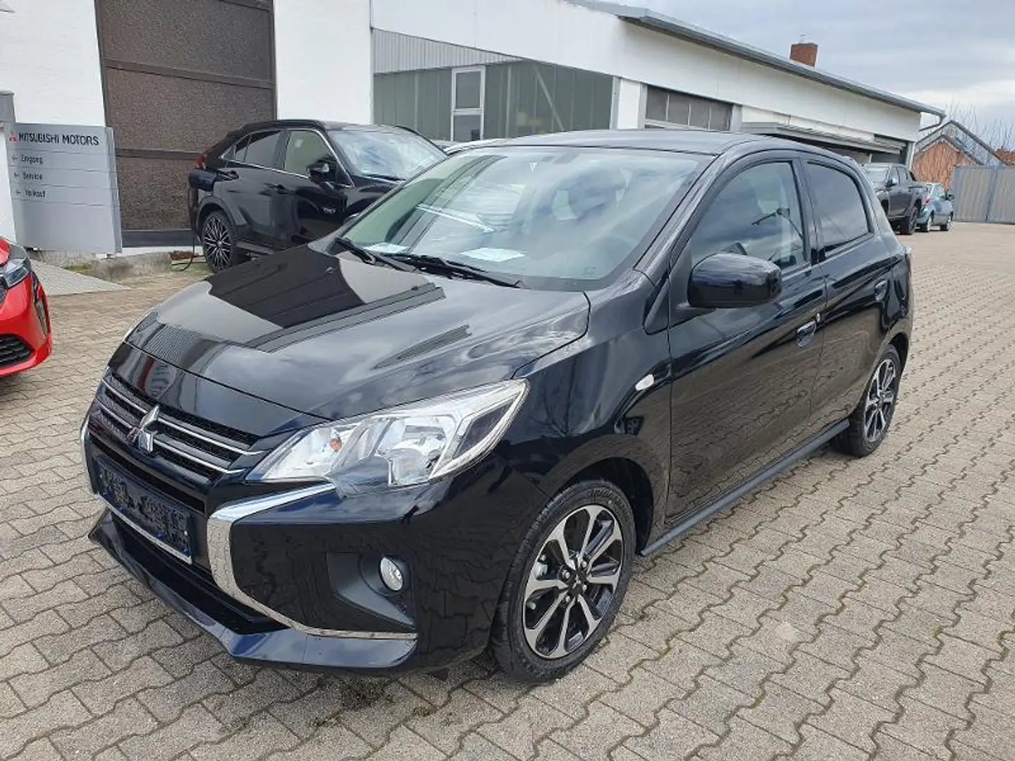 Mitsubishi Space Star Select+ 1.2 MIVEC ClearTec 5-Gang Schwarz - 1