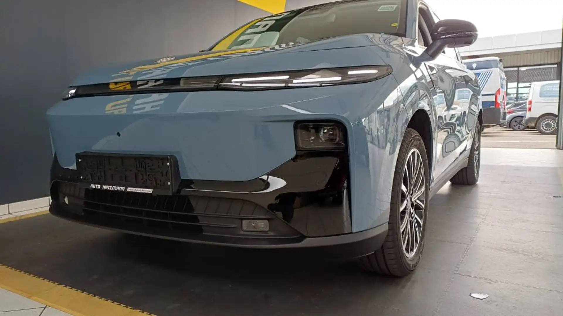 Leapmotor B10 Elektro Design Pro Max 67,1 kWh Blau - 2