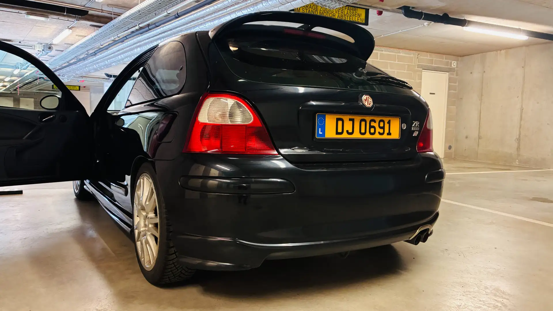 MG ZR MG ZR 1.8 Schwarz - 2