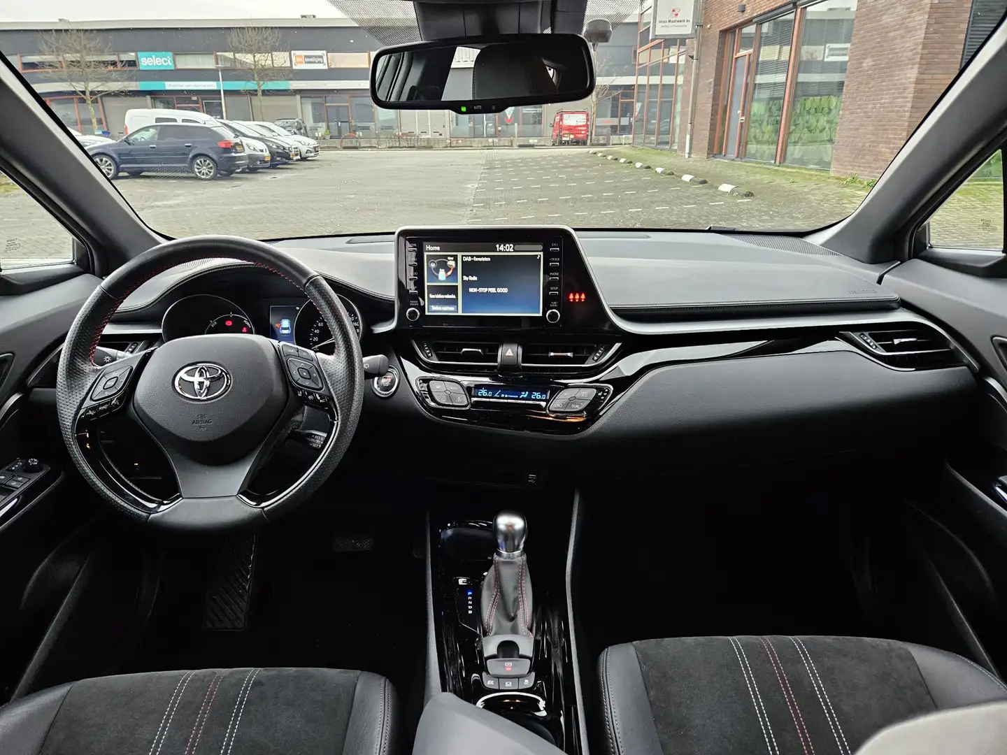 Toyota C-HR 1.8 Hybrid GR-Sport | Bi-Tone parelmoer lak | Trek - 2
